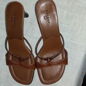 PESARO tango leather sandals size 9